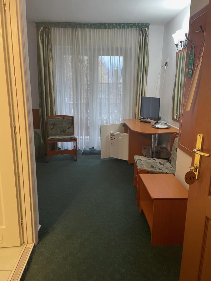 Pensiunea Olt Centrum/ Olt Centrum Panzio Бэиле-Тушнад Экстерьер фото
